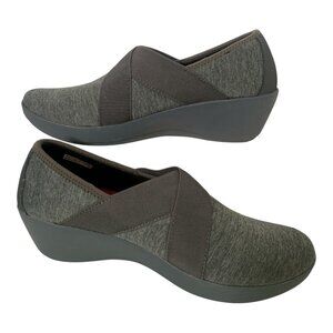 Crocs Women’s Busy day Stretch wedge heel Shoe Gray Dual Comfort Sz 8